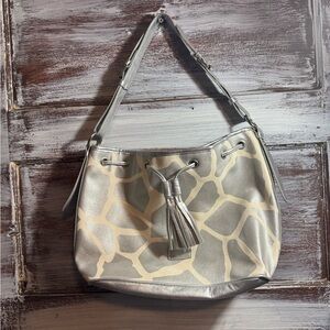 Elegant Silver and Cream Shoulder Bag